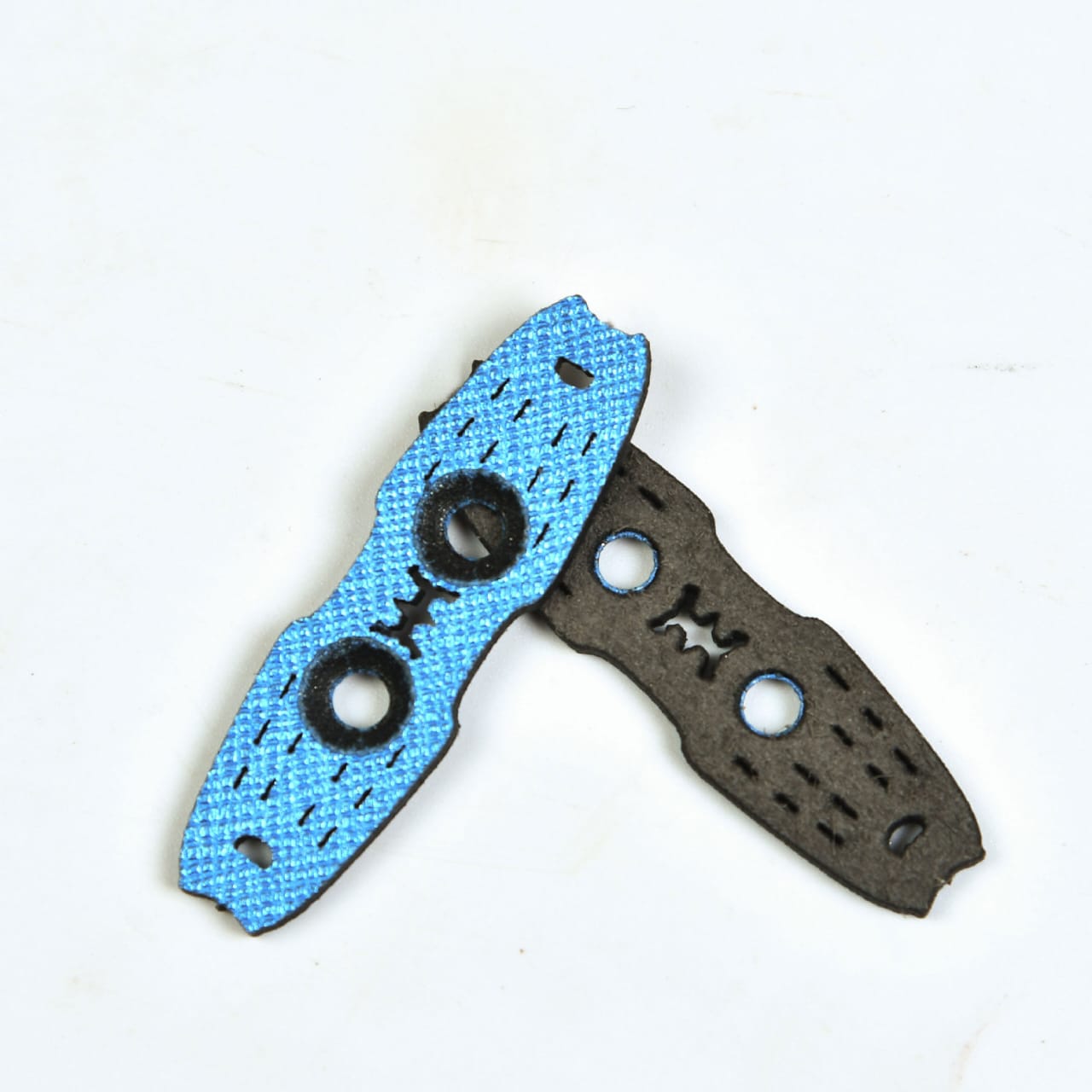 Slingshot Leather Pouch – Strong & Durable Band Pouch for Accurate Shooting